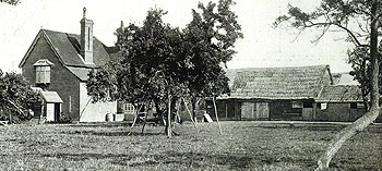 Old Ley Farm in 1915 [Z214/2]